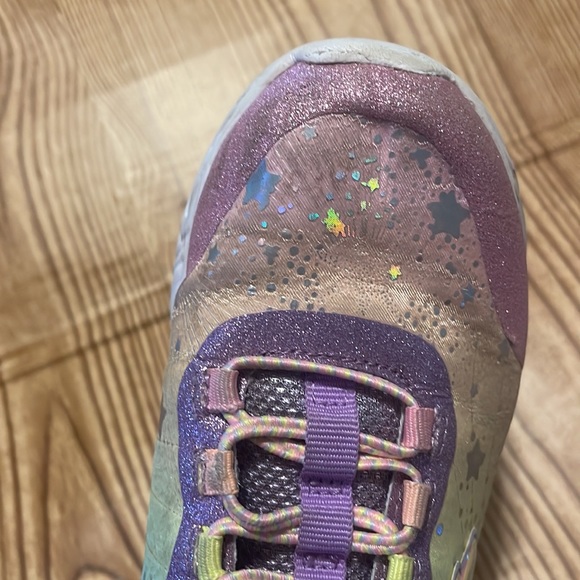 Girls Light Up “Unicorn Dream” Skechers - Picture 6 of 8